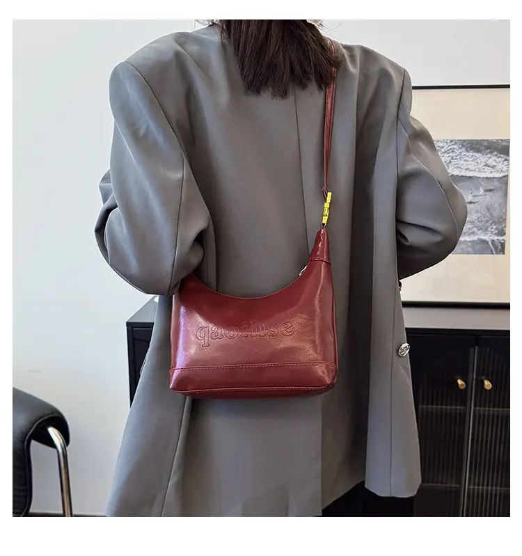 Women's Niche Shoulder Bag Brown Leather 2025 Spring — feature 18