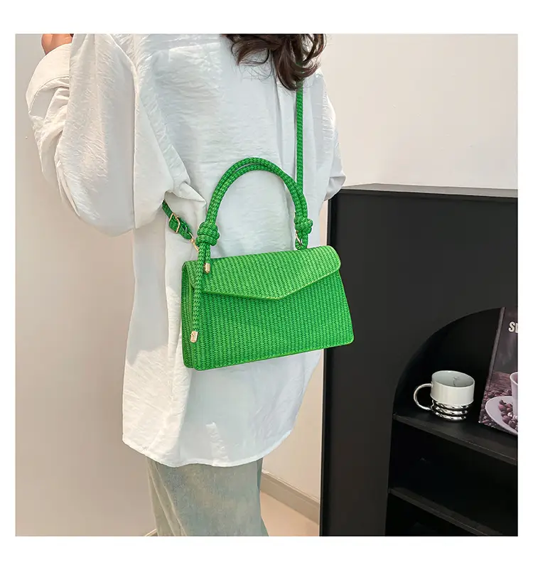 Small Square Handbag 2025 Spring New Collection — feature 21