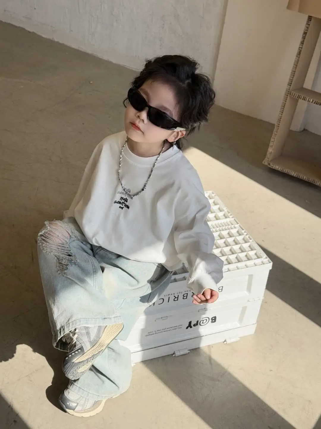 Children's 2025 Loose Long Sleeve T-Shirt White — feature 9