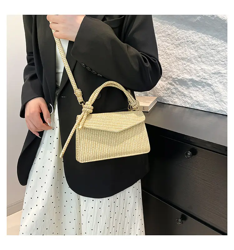 Women Niche Striped Shoulder Crossbody Bag 2025 — feature 17