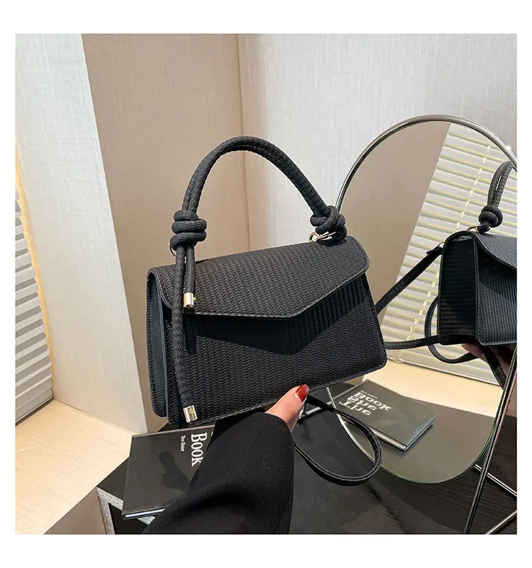 Women Niche Striped Shoulder Crossbody Bag 2025 — feature 34
