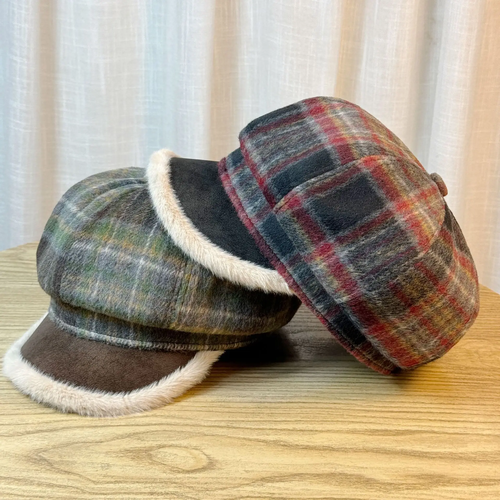 Women's Plaid Warm Cap Autumn Winter — feature 2
