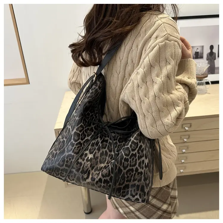 Leopard Print Women's Shoulder Bag 2025 New Style — feature 16