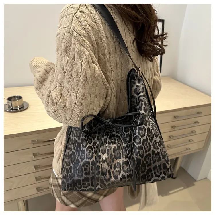 Leopard Print Women's Shoulder Bag 2025 New Style — feature 17