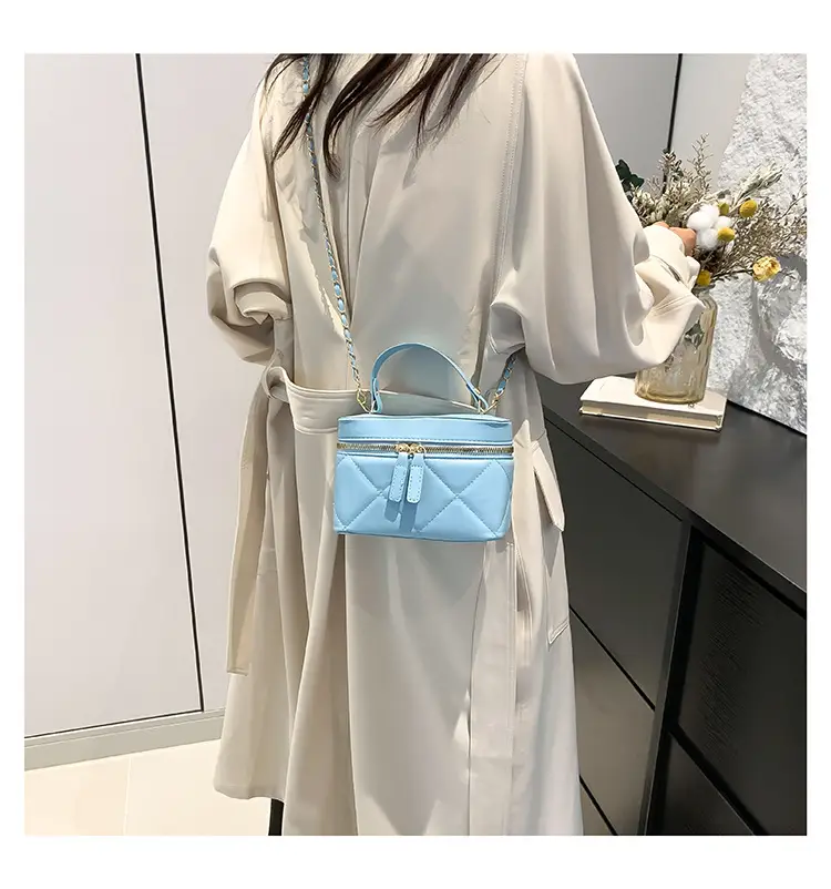 Pink Rhombic Chain Shoulder Crossbody Bag 2025 — feature 17