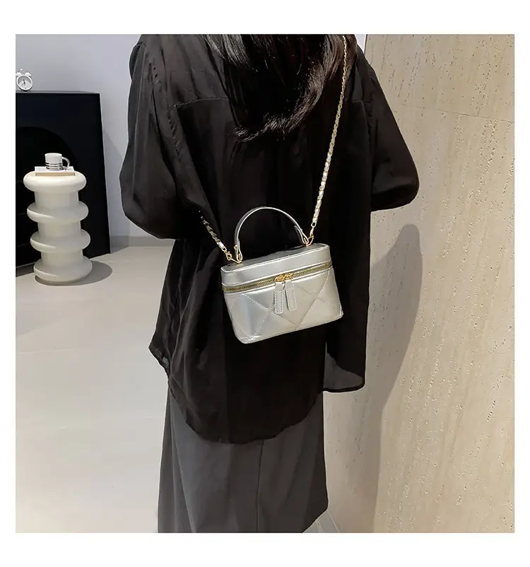 Pink Rhombic Chain Shoulder Crossbody Bag 2025 — feature 19