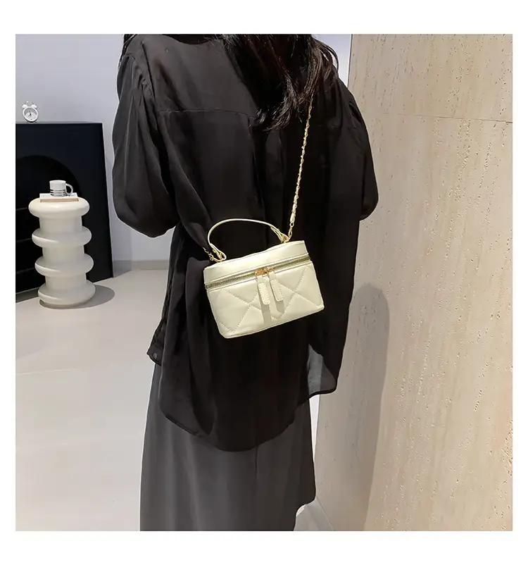 Pink Rhombic Chain Shoulder Crossbody Bag 2025 — feature 22