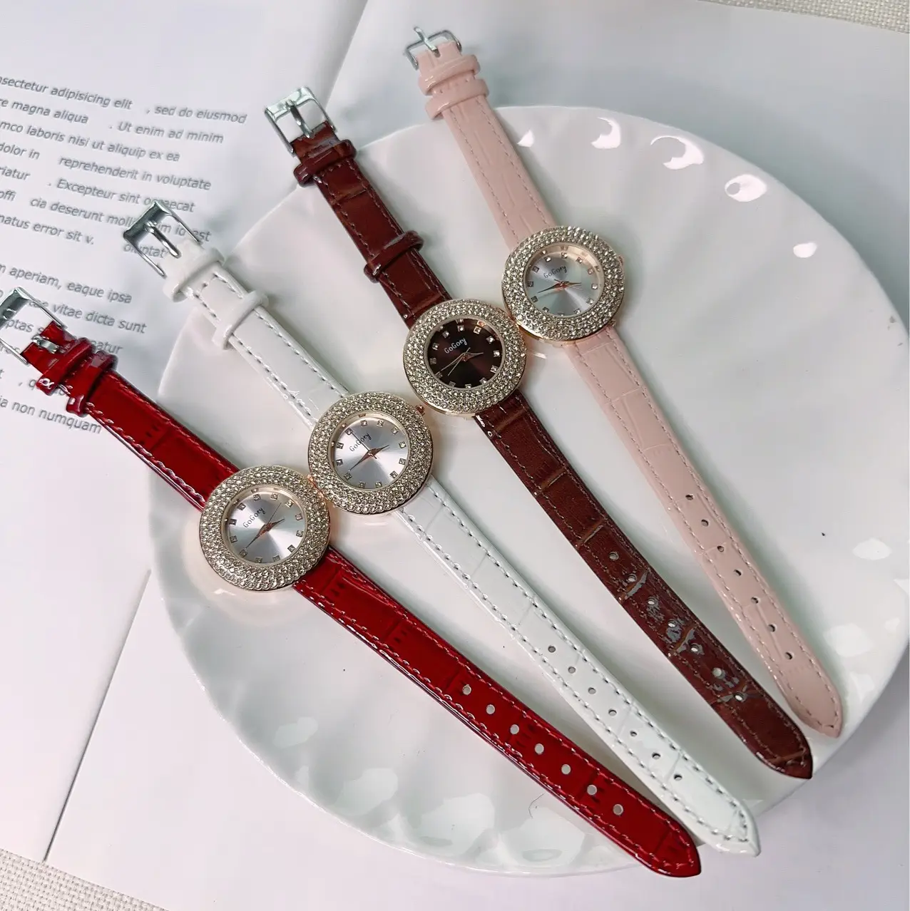 Women's Rhinestone Quartz Watch Silver Strap — feature 13