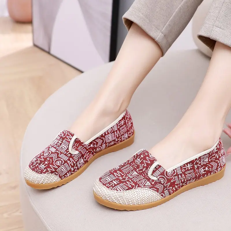 2026 Old Beijing Cloth Shoes for Women, Ethnic Style, Middle-Aged and Elderly Mother's Cloth Shoes, Non-Slip, Soft Sole, Comfortable Linen Fisherman Shoes - Image 6