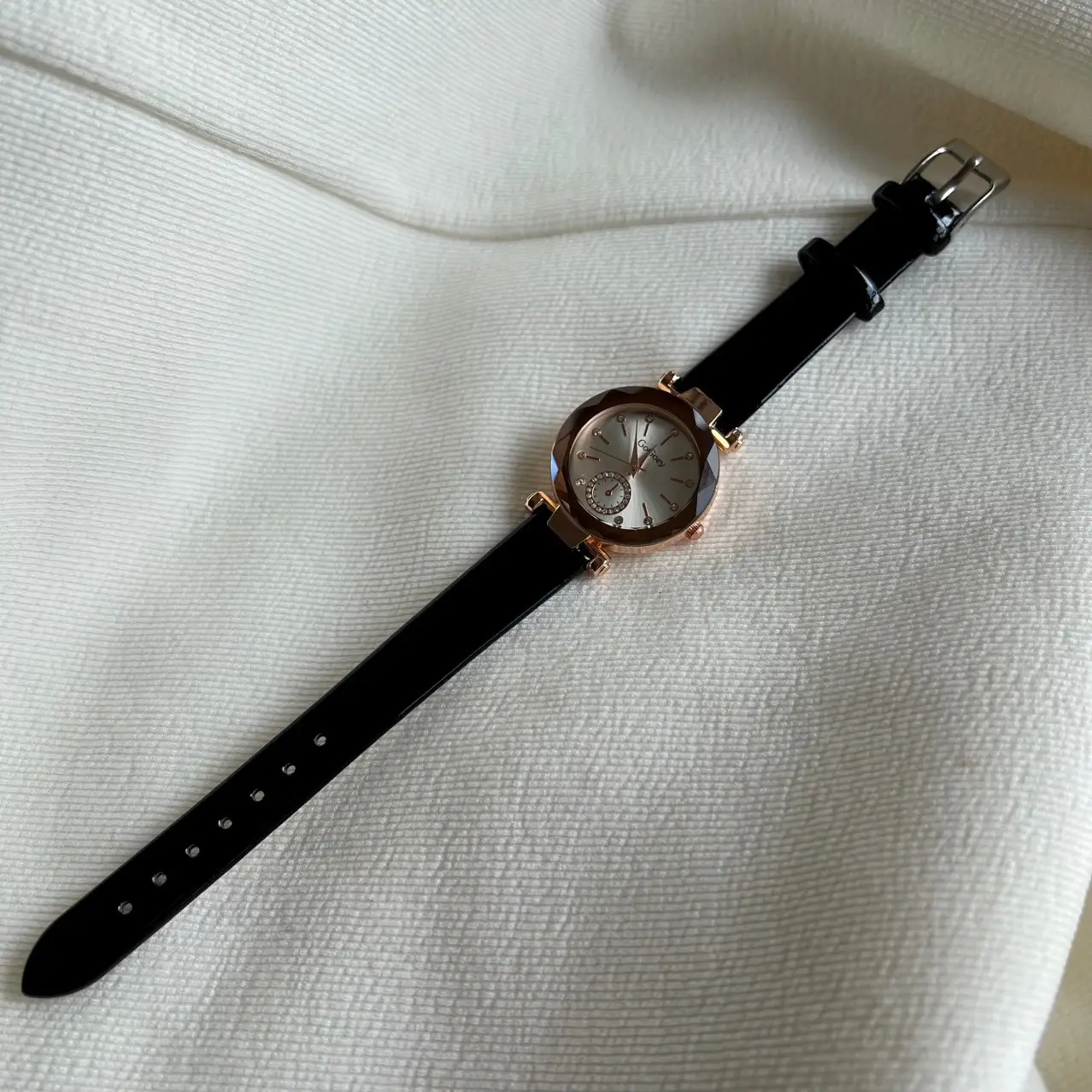 Women's Korean Rhinestone Quartz Watch Red Leather Belt — feature 11