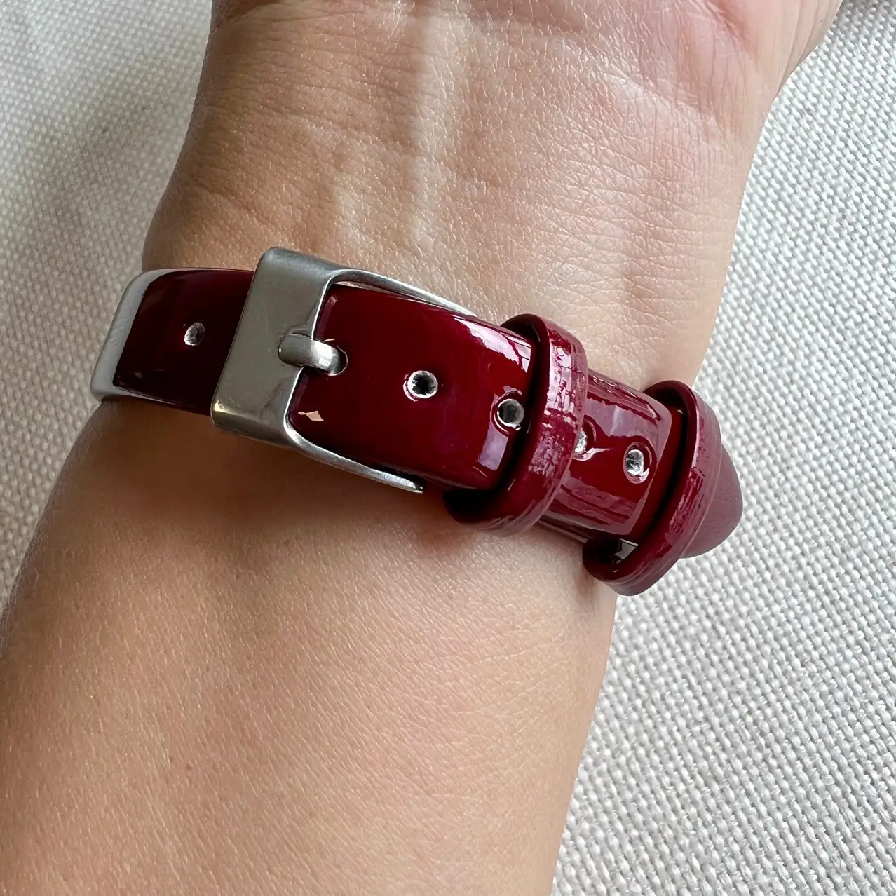 Women's Korean Rhinestone Quartz Watch Red Leather Belt — feature 8