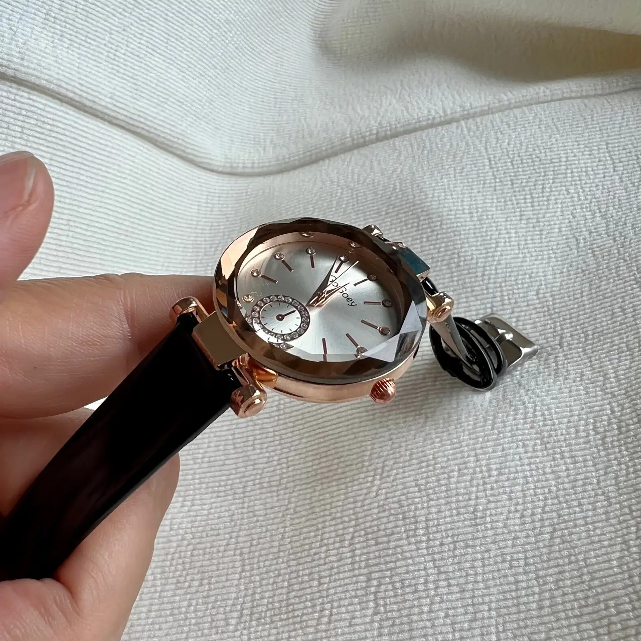 Women's Korean Rhinestone Quartz Watch Red Leather Belt — feature 9