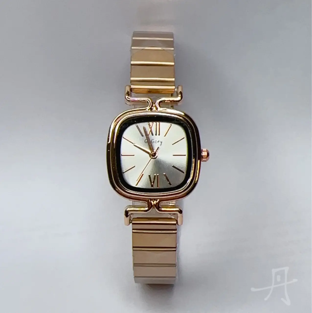 Gold Square Quartz Women's Watch with Steel Band — feature 12
