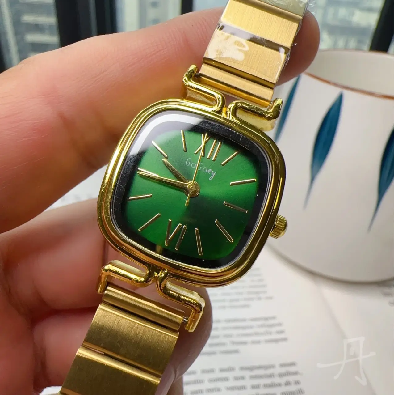 Gold Square Quartz Women's Watch with Steel Band — feature 5