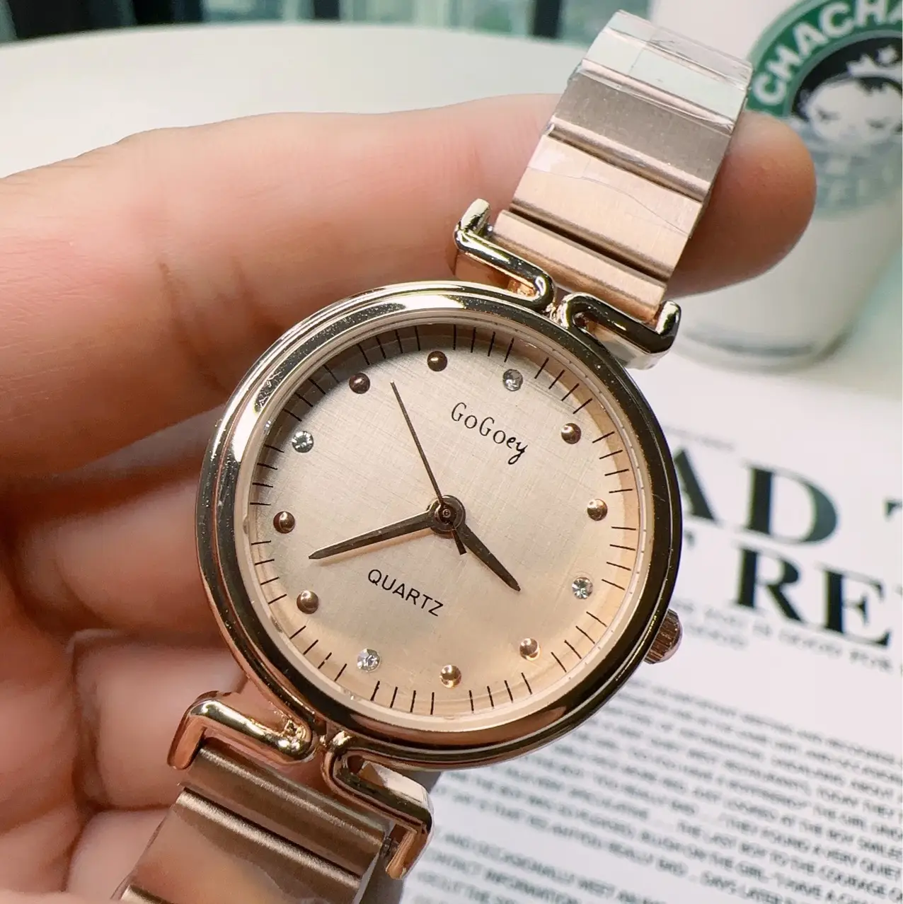 Women's Korean Style Quartz Watch with Mesh Band - Image 4