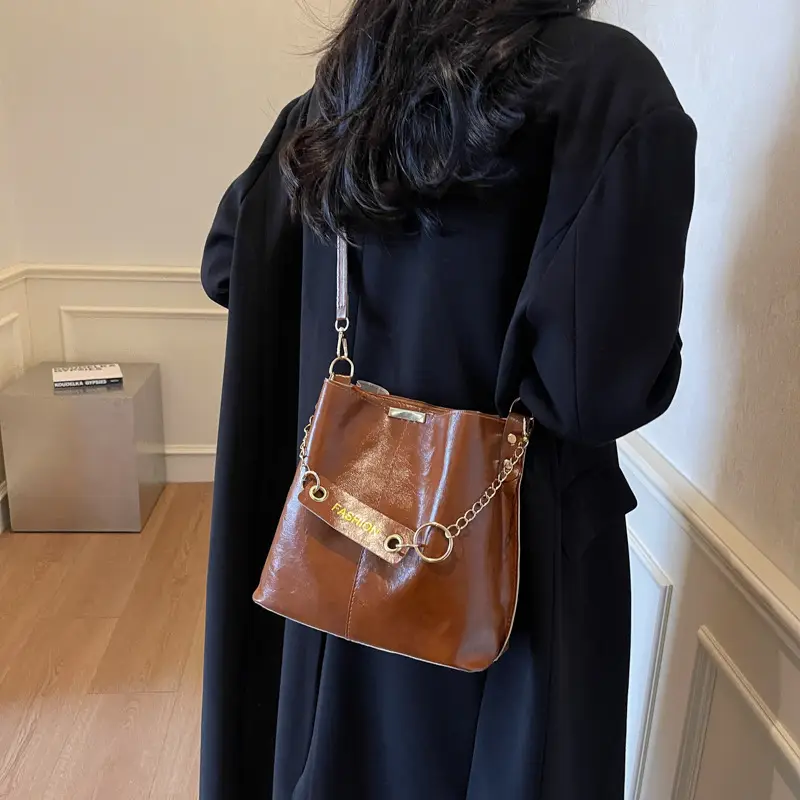 Women's Vintage Leather Bucket Bag Tan 2025 - Image 8