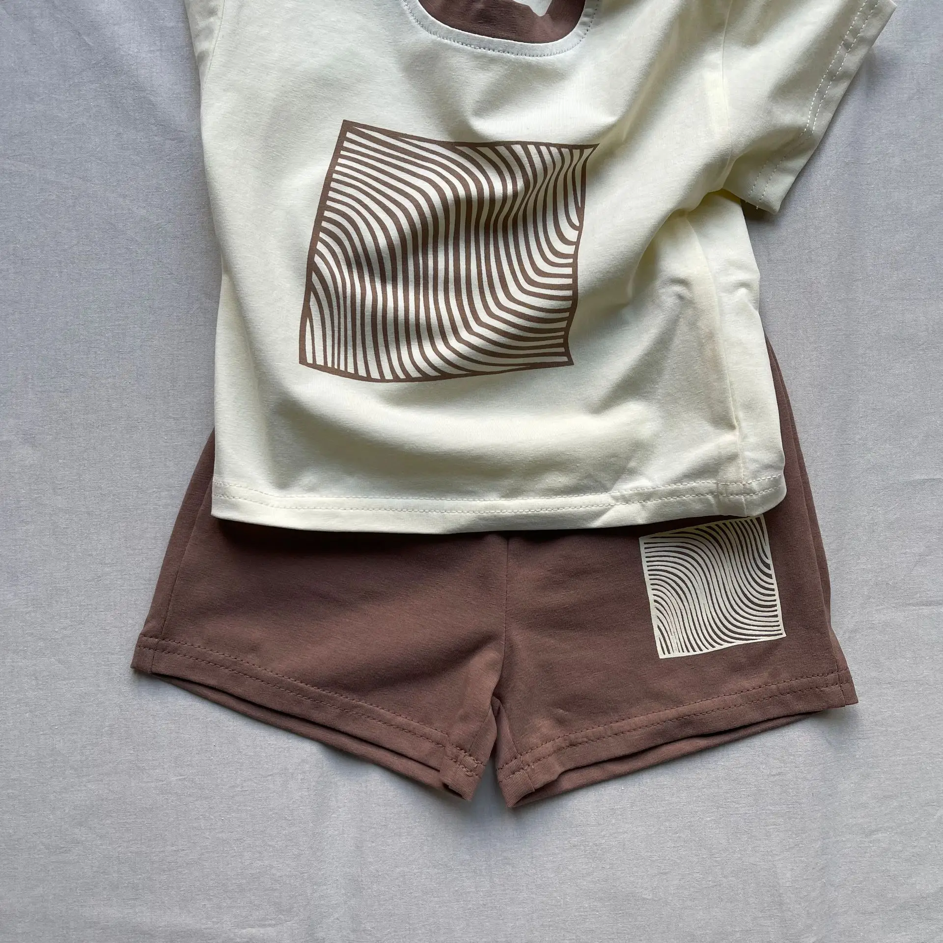 Korean Style Printed Shorts Set for Boys Girls Brown Cream — feature 11