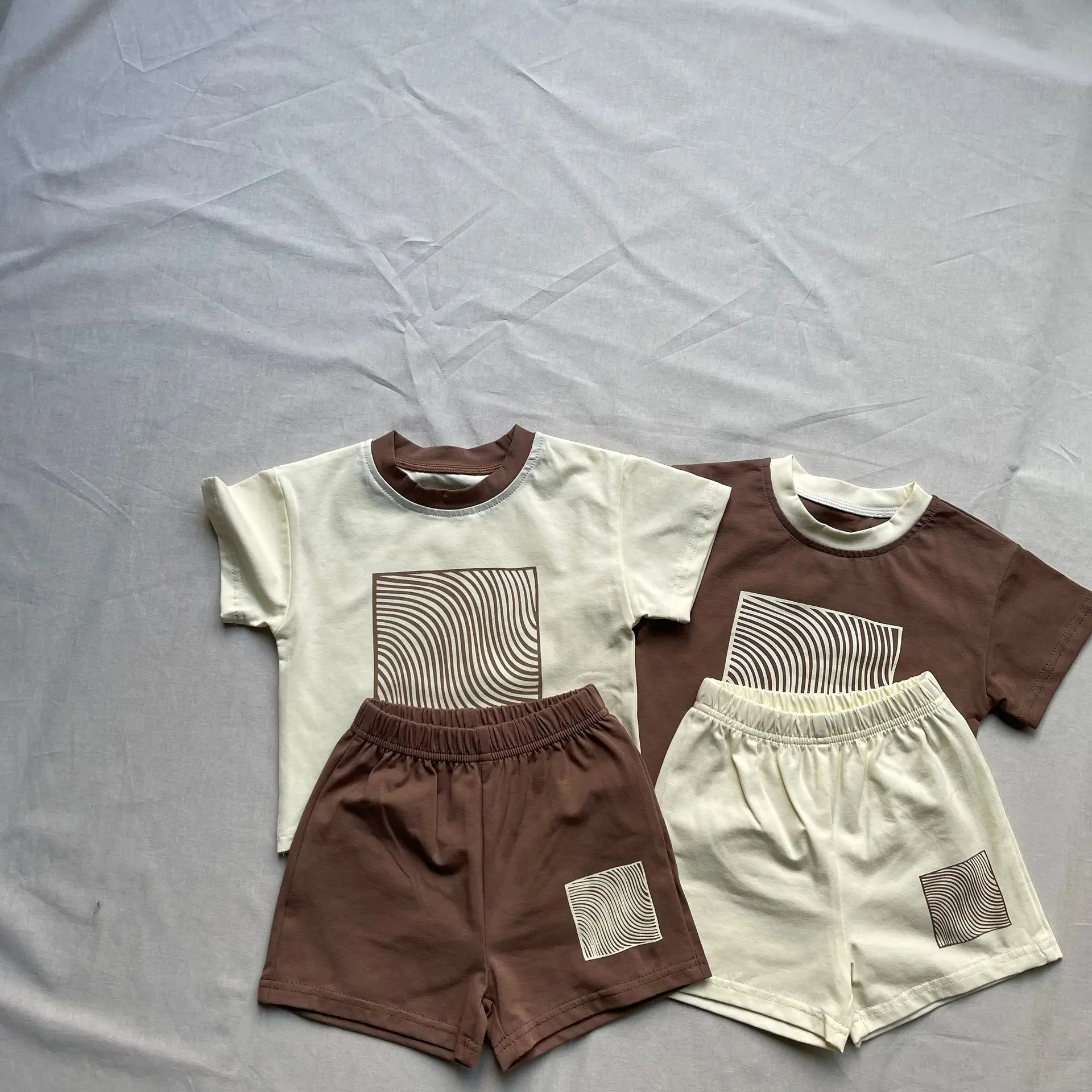 Korean Style Printed Shorts Set for Boys Girls Brown Cream — feature 2