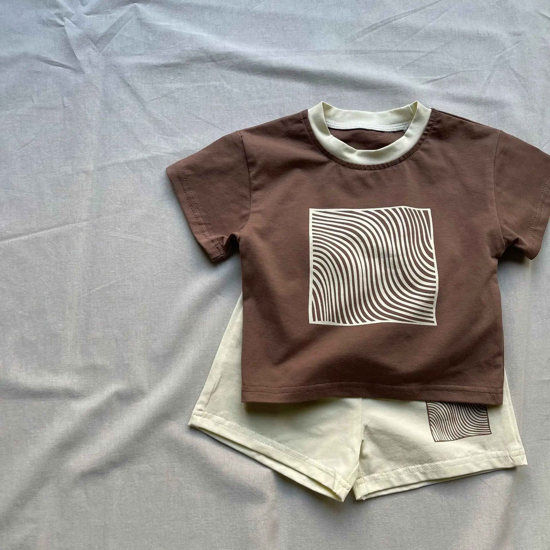 Korean Style Printed Shorts Set for Boys Girls Brown Cream — feature 6