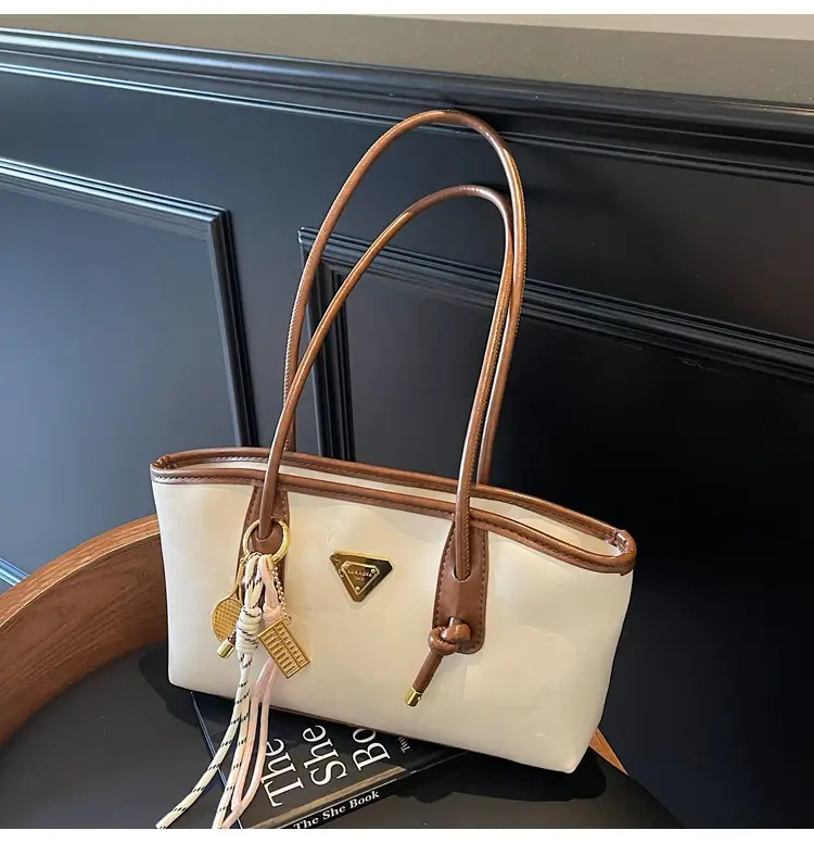 Pink Leather Shoulder Bag with Gold Plated Handle — feature 13