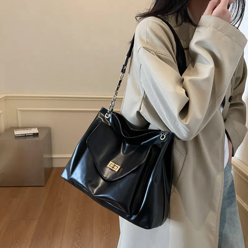 Women's Brown Chain Shoulder Bag with Leather Strap — feature 2