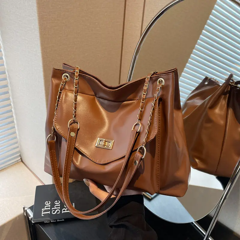 Women's Brown Chain Shoulder Bag with Leather Strap - Image 3