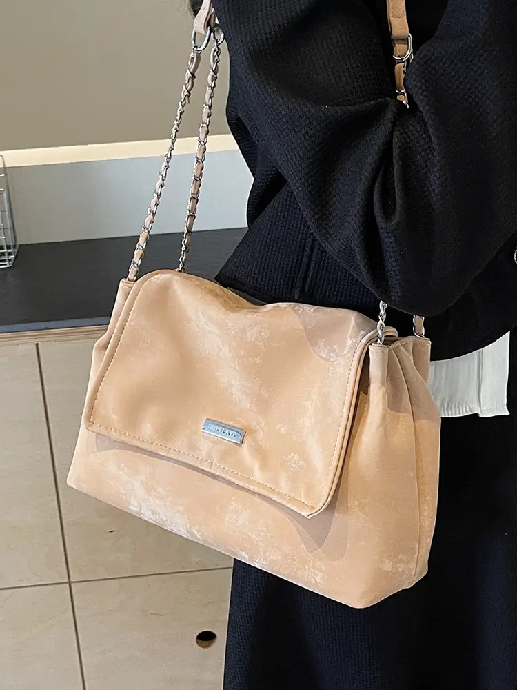 Pink Chain Shoulder Bag for Women - Image 8