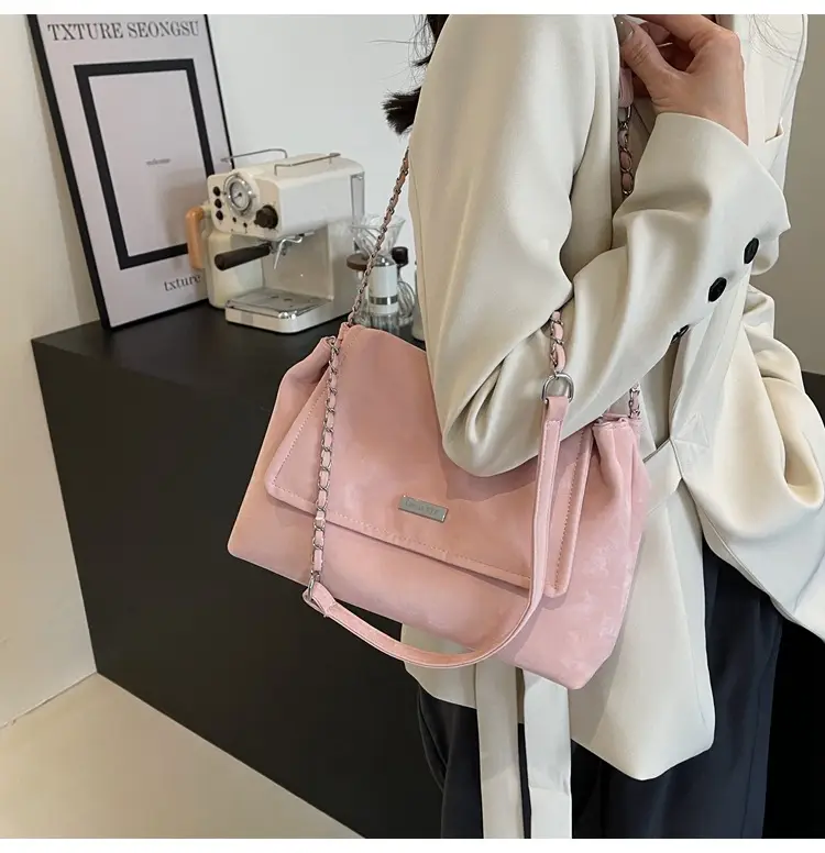 Pink Chain Shoulder Bag for Women — feature 22