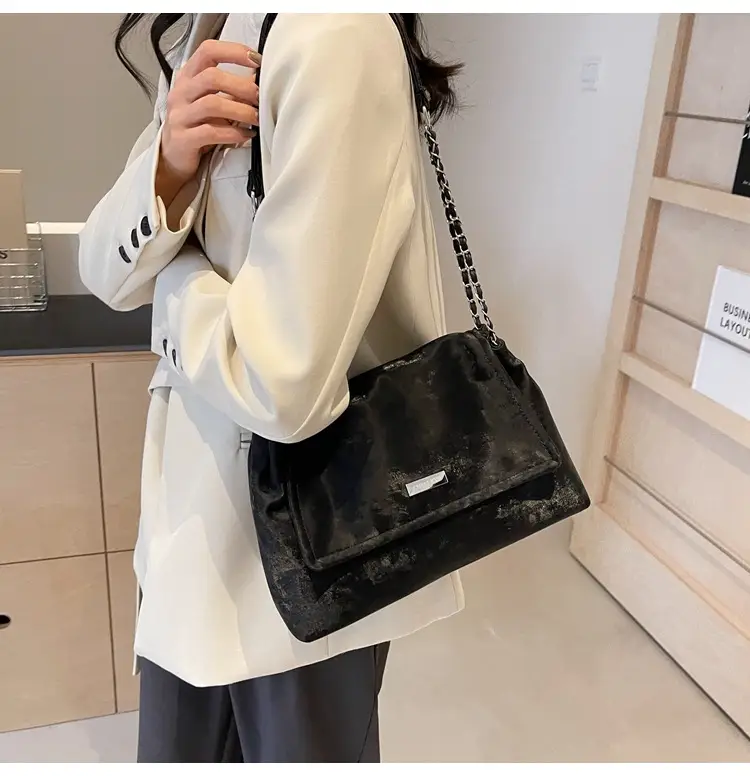 Pink Chain Shoulder Bag for Women — feature 26