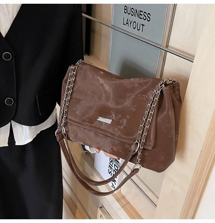 Pink Chain Shoulder Bag for Women — feature 30