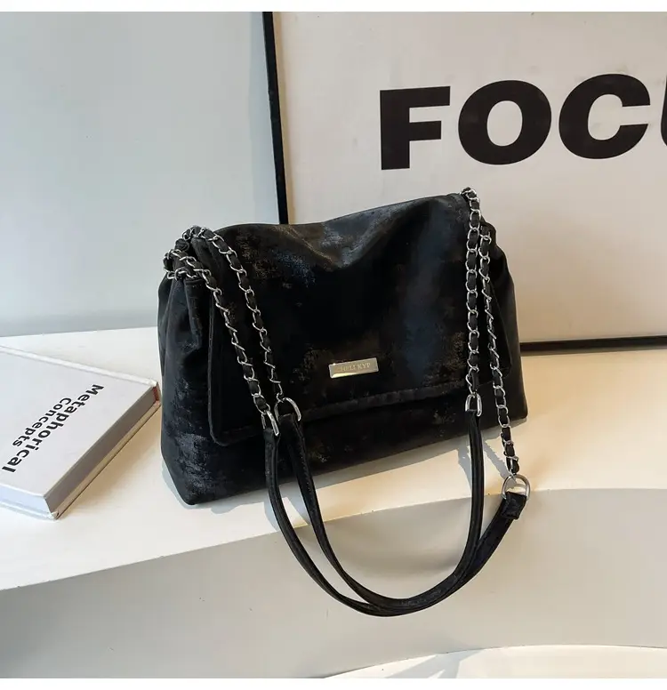 Pink Chain Shoulder Bag for Women — feature 43