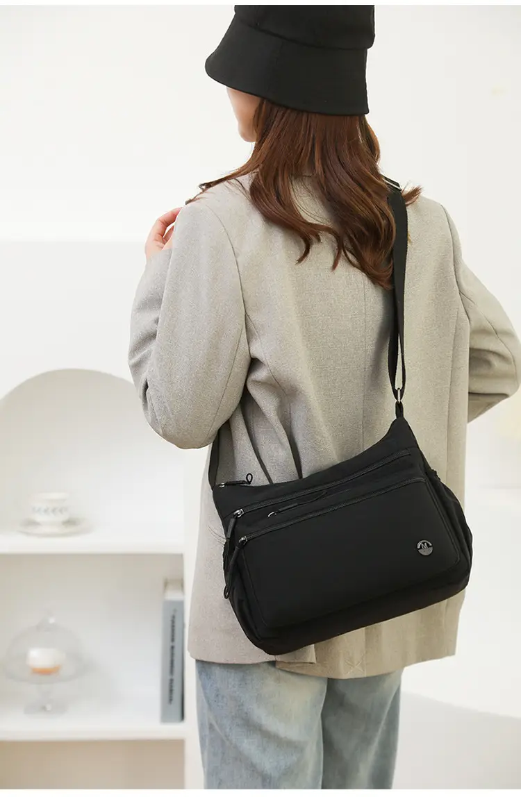 Women's 2025 Spring Bag Large Capacity Crossbody Shoulder — feature 22