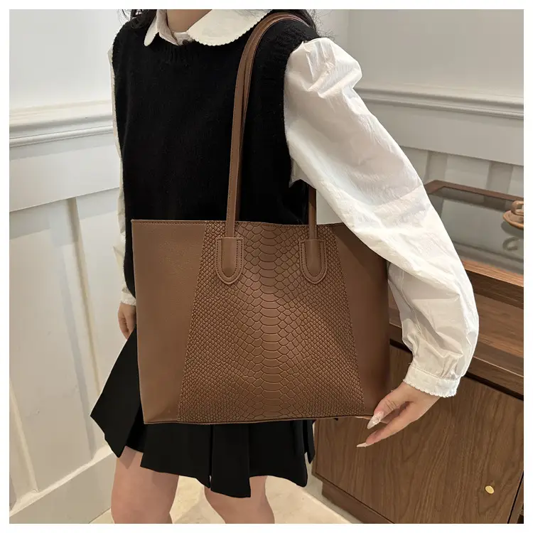 Women Crossbody Tote Bag Cream Large Capacity Spring Summer Commuter Bag — feature 32