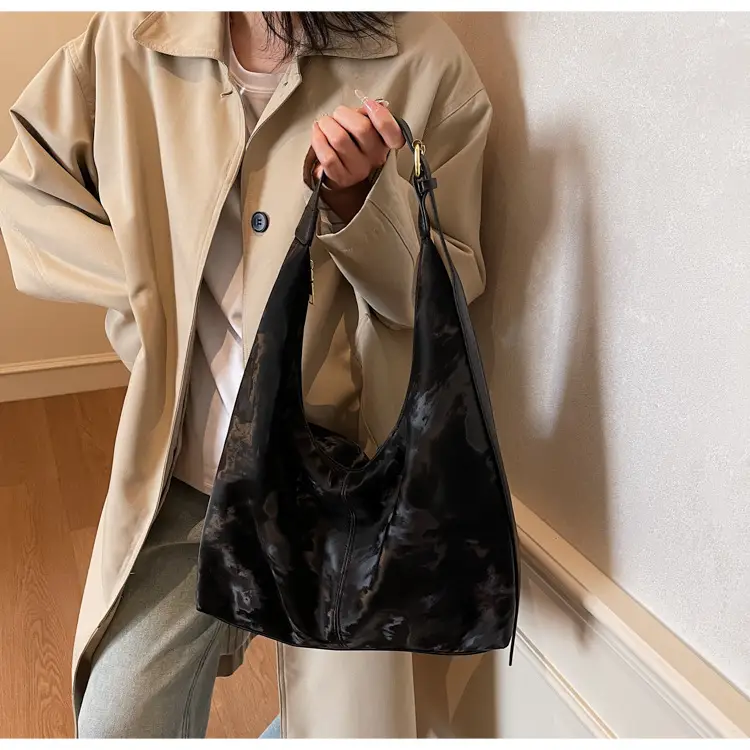 White Korean Style Underarm Tote Bag for Women — feature 19