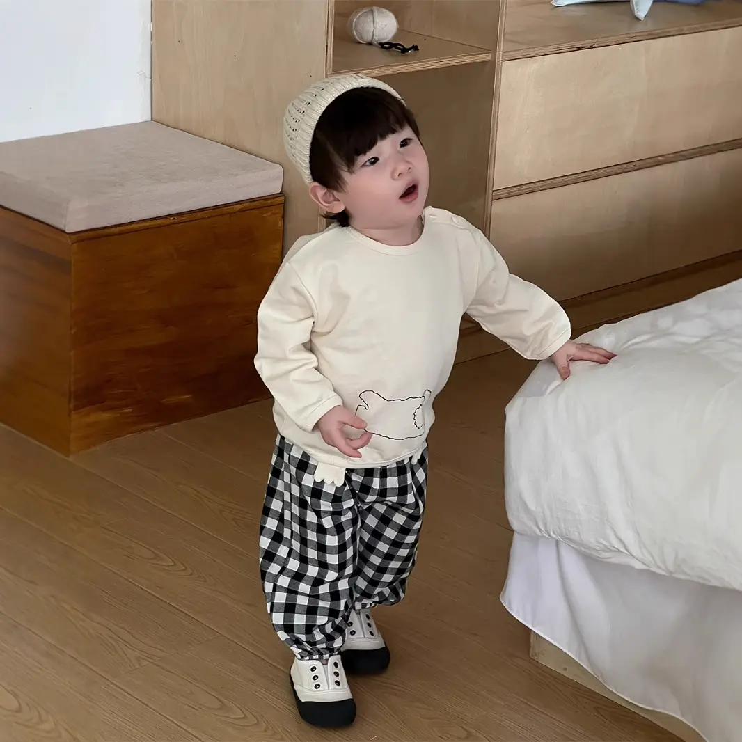 Kids Korean Style Cotton T-Shirt Plaid Pants Set — feature 3