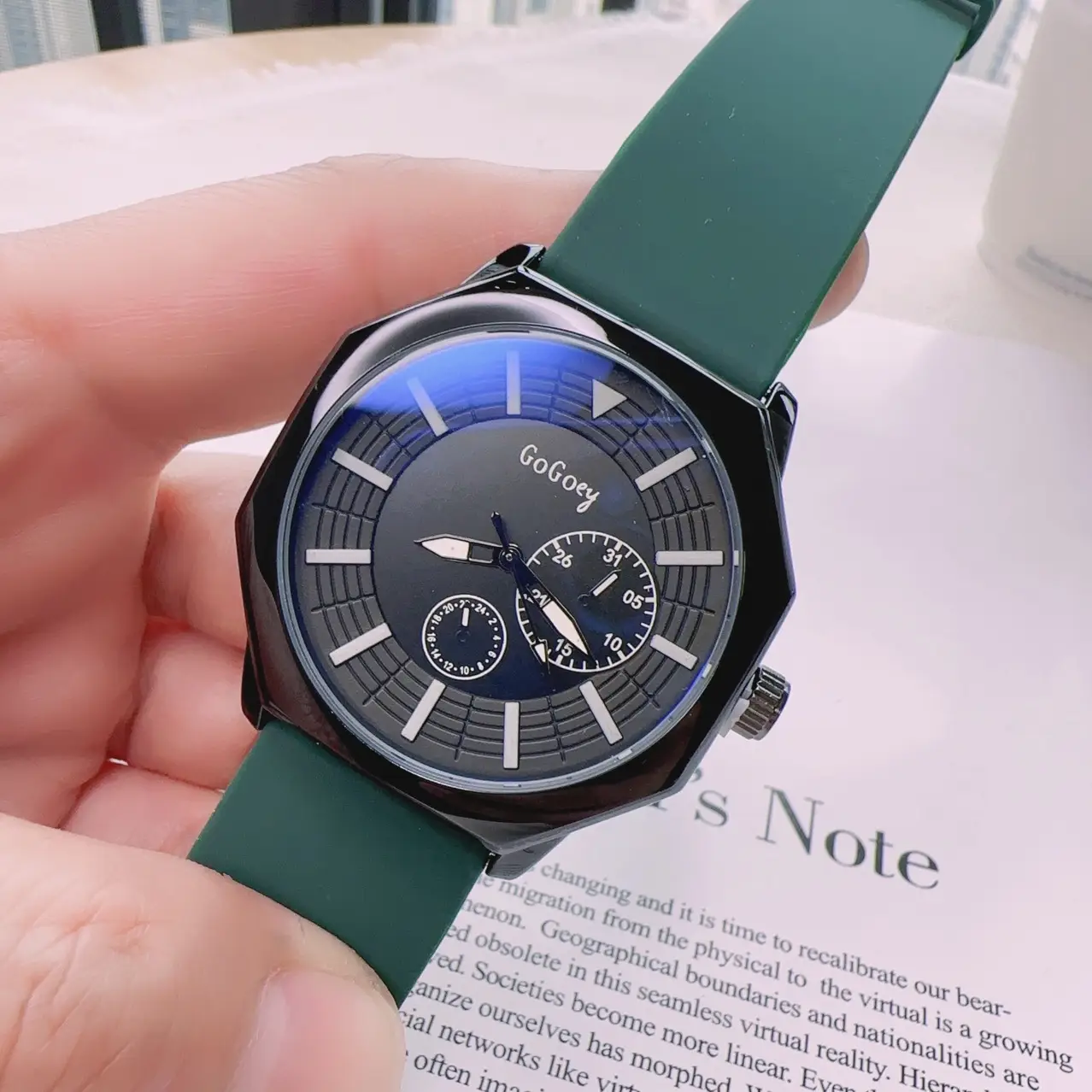 Galaxy Quartz Watch Red Silicone Men Women - Image 9