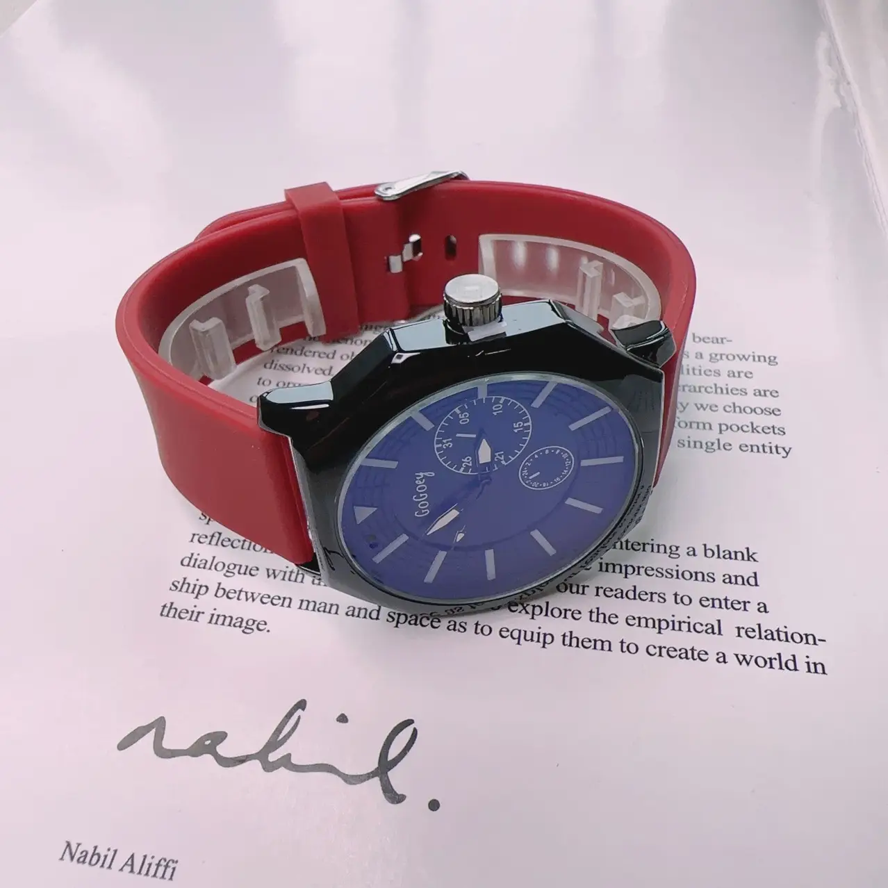 Galaxy Quartz Watch Red Silicone Men Women — feature 11