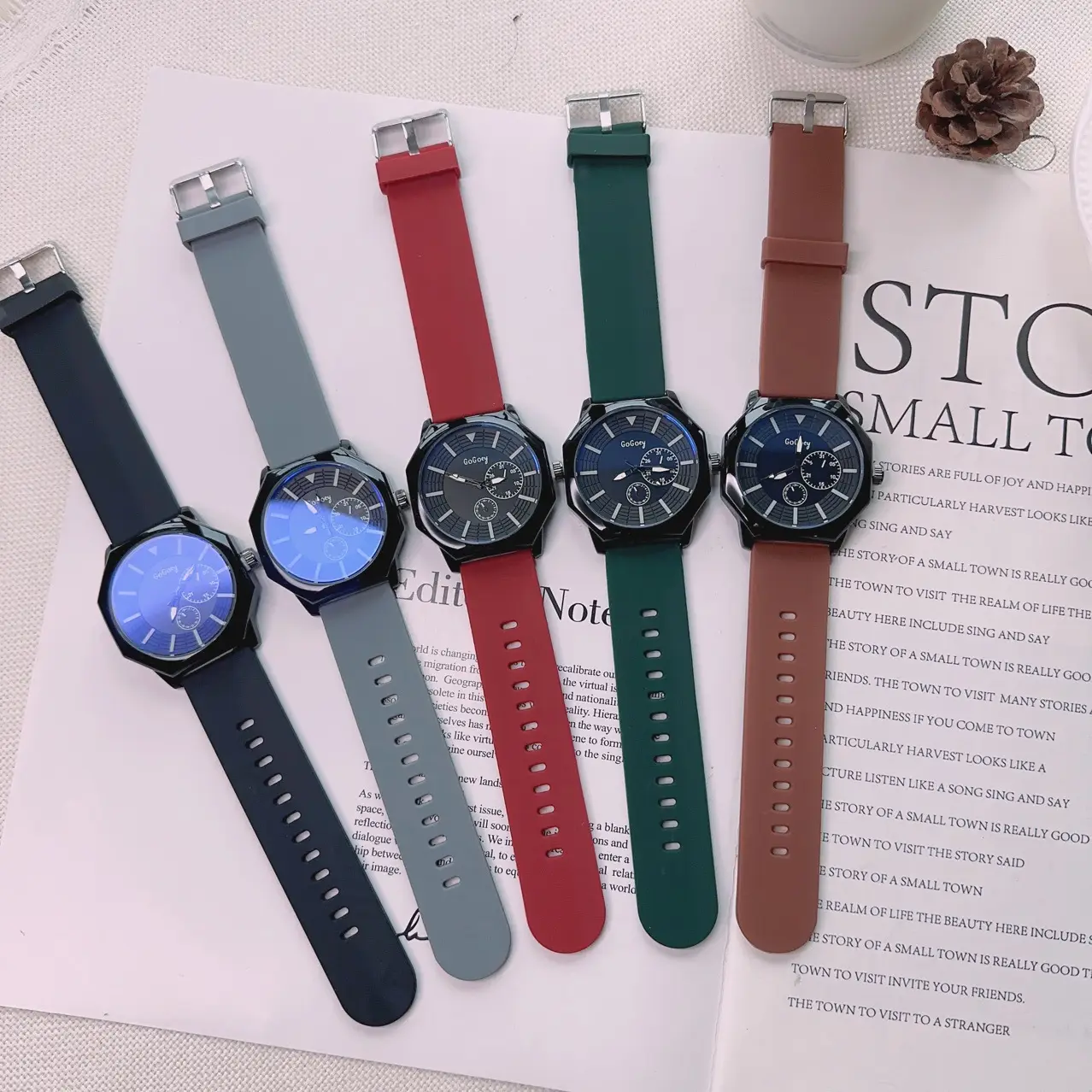 Galaxy Quartz Watch Red Silicone Men Women - Image 6