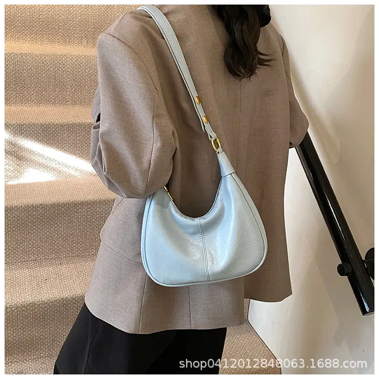 Women's White Leather Crossbody Bag 2024 New Style — feature 14