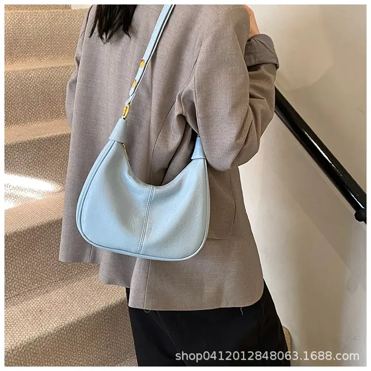 Women's White Leather Crossbody Bag 2024 New Style — feature 15