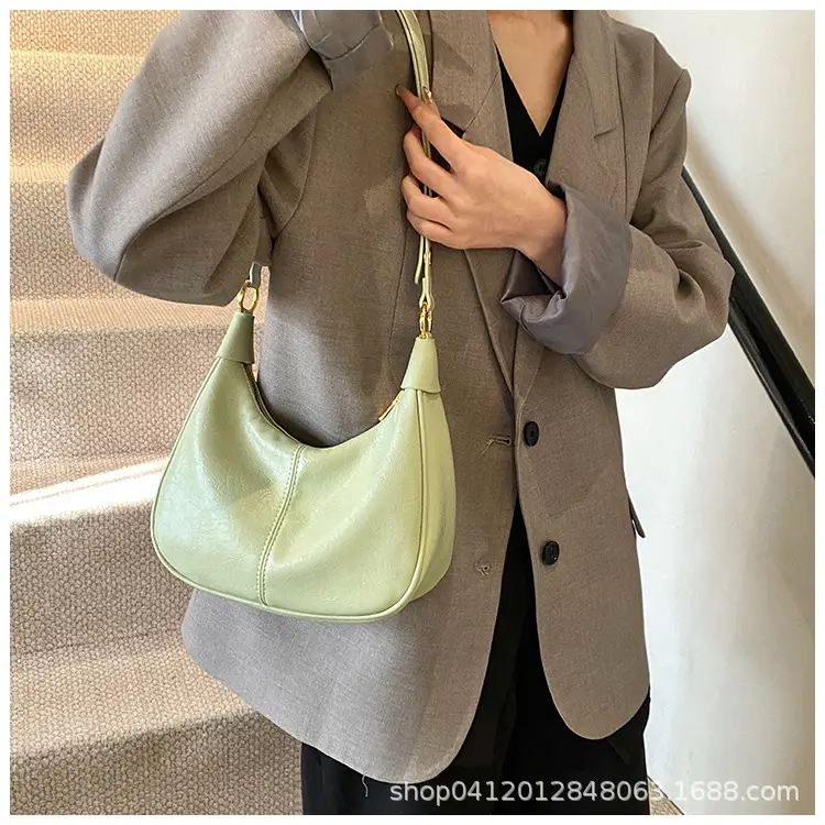 Women's White Leather Crossbody Bag 2024 New Style — feature 19