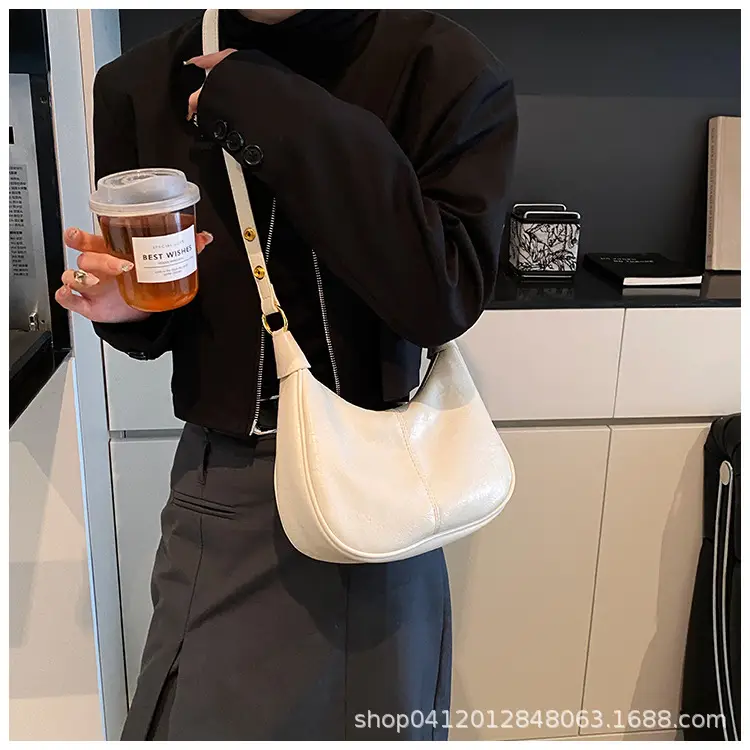 Women's White Leather Crossbody Bag 2024 New Style — feature 22