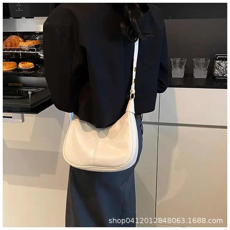 Women's White Leather Crossbody Bag 2024 New Style — feature 23