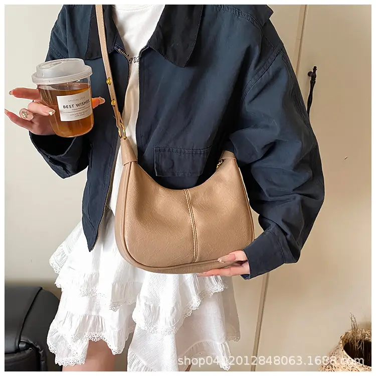 Women's White Leather Crossbody Bag 2024 New Style — feature 26