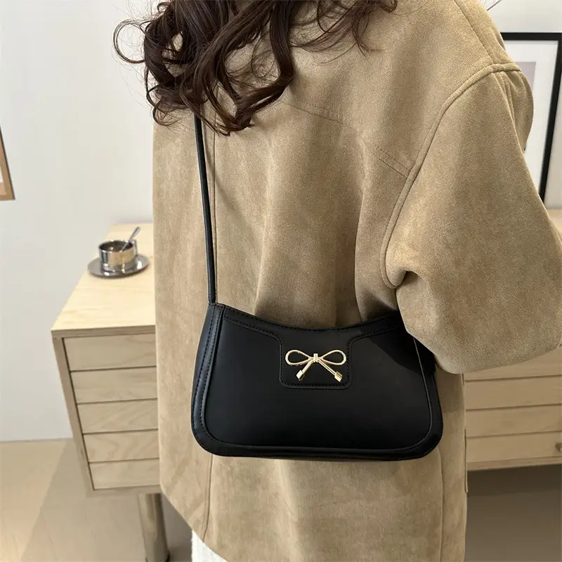 White Textured Shoulder Bag for Women 2025 - Image 7