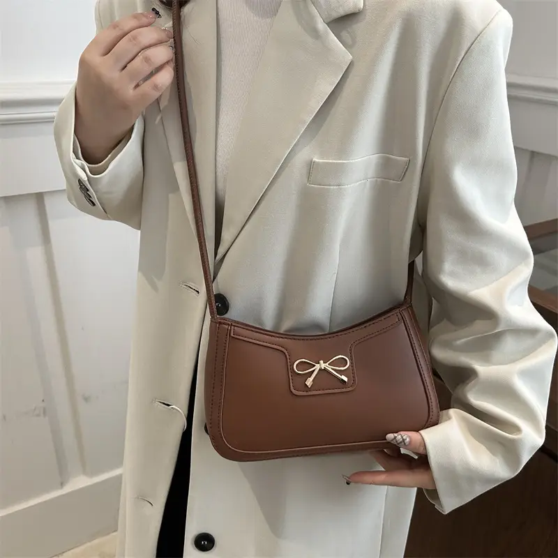White Textured Shoulder Bag for Women 2025 - Image 8