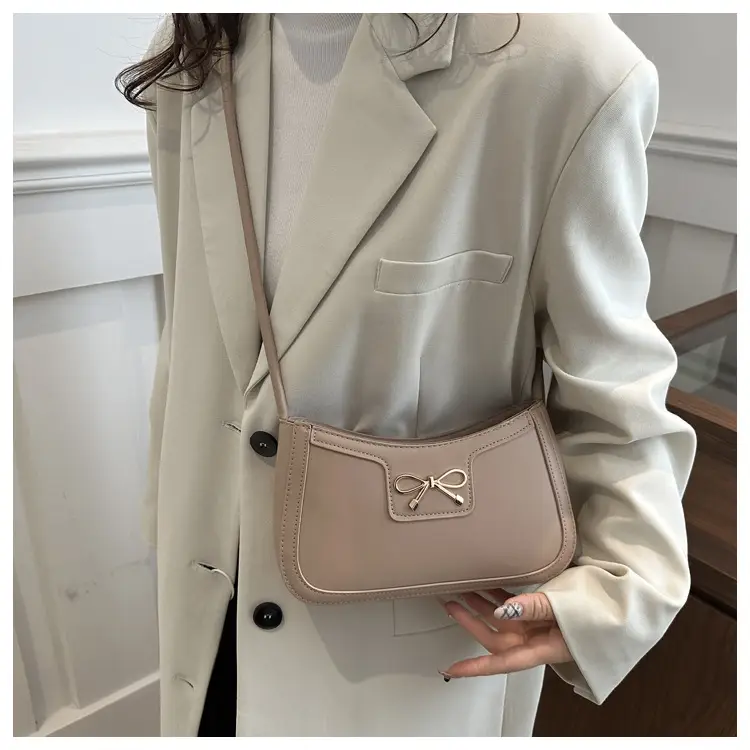 White Textured Shoulder Bag for Women 2025 — feature 19