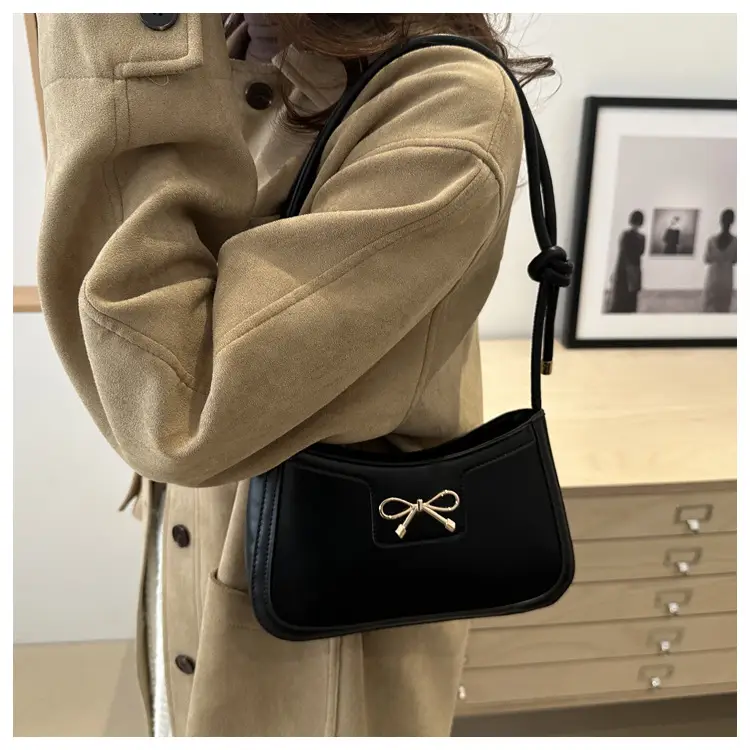 White Textured Shoulder Bag for Women 2025 — feature 21