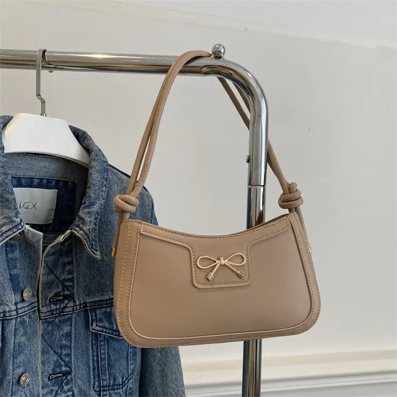 White Textured Shoulder Bag for Women 2025 - Image 4