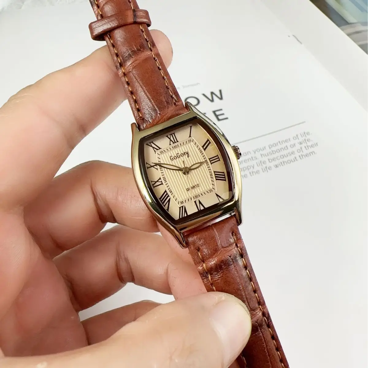 Women's Square Watch with Wine Barrel Design Brown Leather Belt - Image 4